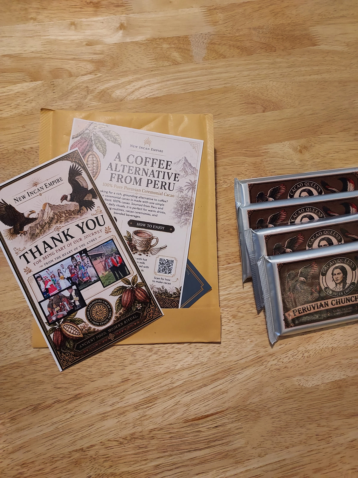The bars, the Quick Start Guide and a hand-written thank-you card on a wooden table